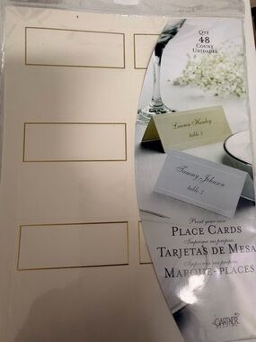 Gartner Studios Ivory & Gold Place Cards - 48 Count